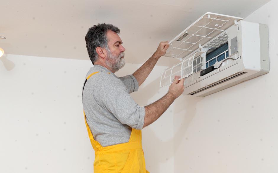 ouvrier électricien Louvres